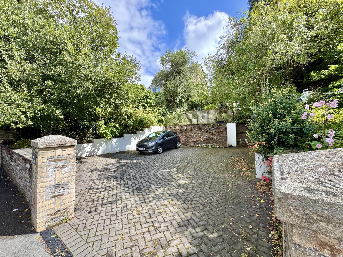 Tregolls Road, Truro